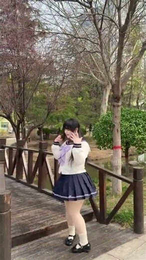 Gentle Waves Whispering Through the Wind