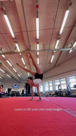 55 reactions · 4 comments | Regular push ups?來 #contortion #mongoliancontortion #contortionist #circus #flexibility #flexible #awesome #training #practice #handstand #handstandpushups #contortionpushups #crazy #trendingréels #trend #funny #pushups | Nyamka Nyam-Oyun | Facebook