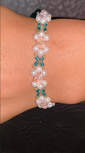 Genius beaded bracelet tutorial for absolute beginners🌸💁 #handmadebracelet #diy