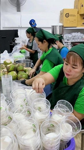 The process of producing coconut water at a coconut factory in Thailand!!!