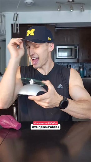 Commente « ABDOS » pour avoir ton plan gratuit! Les abdos vont apparaître avec la cuisine mais vont se développer avec l’entraînement🫢 #hyperformcoaching #pertedegras #fitness | Hyperform Coaching