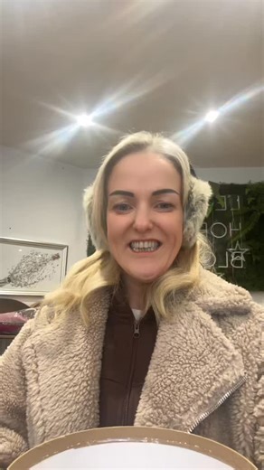 Luxury isn’t just for Christmas🥰😍 Full day of absolute beauty’s today. Refreshed & ready to go🙌🏻🥰 #florist #flowers #flowerstagram #floral #instaflorist | Forget Me Nots