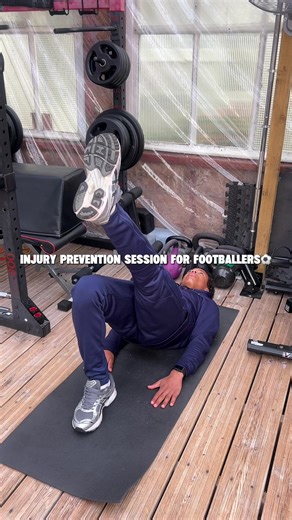 #CapCut #football #soccer #fyp #training Injury prevention session for footballers