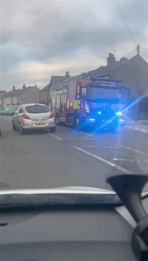 #londonfirebrigade Pump Ladder Responding #LFB #fireengine #fire