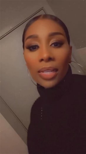 Raynell Breaux on Instagram: "Slick back & Eye contact 🖤😈 Lipstick: Gumbo & Marie #TheCrayonCase"