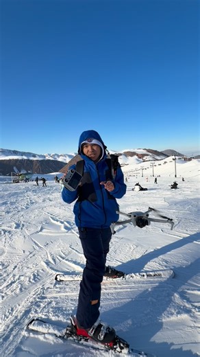 АКСЕССУАРЫ/ ГАДЖЕТЫ/ НАУШНИКИ | БИШКЕК on Instagram: "🚁 DJI Mini 3 с пультом и экраном Лёгкий, мощный и удобный дрон для идеальных кадров 📸 ✅ Камера 4K HDR — чёткое и плавное видео ✅ Пульт с экраном — не нужен телефон ✅ До 38 минут полёта ✅ Вес до 249 г — компактный и удобный ✅ Отлично подходит для Instagram, Reels, YouTube ✅ Стабильная съёмка даже в горах 🏔 Идеальный вариант для путешествий, контента и бизнеса Гарантия на товар 💯 Доставка по всему Кыргызстану 🇰🇬 Цена : 55 000 сом Адреса �