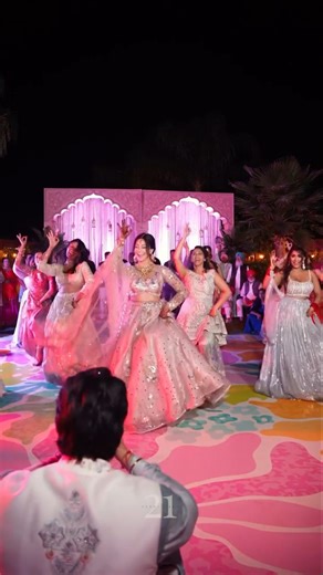 Indian Dance on Instagram: "There is no better feeling than dancing for my husband ❤️🥹 Performance by @toor.manpreet planning and design: @eventsbybanu floral & decor: @aabcreations outfit: @banudesigns manny’s outfit: @siabridal_official jewellery: @banudesins Mehndi: @mehndidesigner photo & video: @motion8films dj: @slamzdj catering: @tadkagilroy chai vendor: @garamchaiofficial hair and makeup: @glitz_and_glamour_studio jagoo set : @thejagoshop content creator: @twenty1.productions #weddingsh