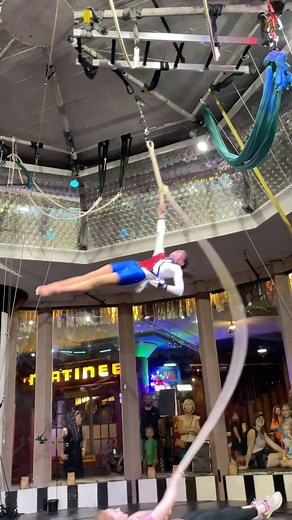 This act is called Spanish Web. It is a classic circus act often performed by a number of showgirls as part of an “aerial ballet.” You can see this and other amazing circus arts presented by the students and teachers of @circusharmony in any of over 650 shows a year that they present at @citymuseum ! . . . #Circusharmony #SocialCircus #circusclasses #citymuseum #StLouis #downtownstl #CircusSchool #CircusShow #Circus #CircusArts #Aerials #Aerialist #AerialistsOfInstagram #AerialistsOfIG #CircusEv