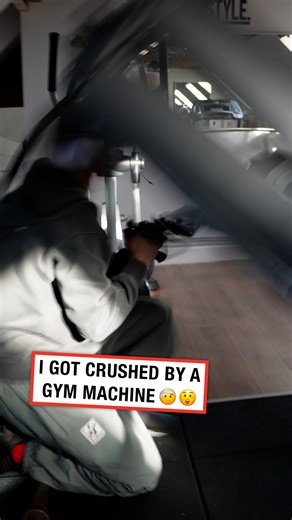 That could have been so severe 😨💥 #gym #fail #accident | LADbible
