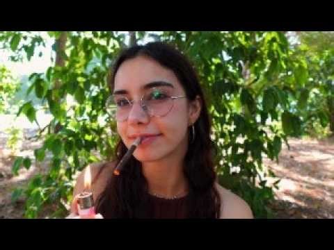 Smoking a Cigarette, Sadness & Lack of Empathy (in portuguese + english subs)