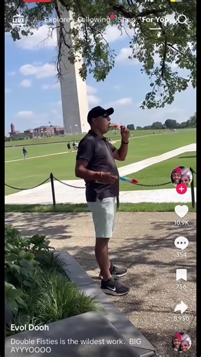Hilarious Popsicle Duel in Washington, D.C.