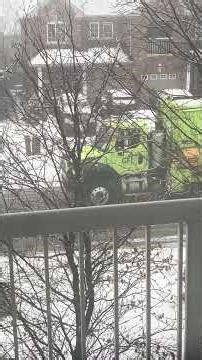 Freightliner M2 Labrie Expert Split MSL Collecting my Recycling (Window View)