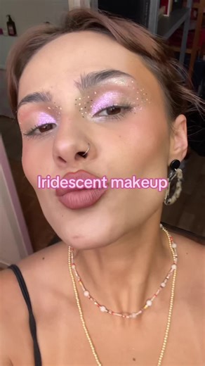 Iridescent Makeup Tutorial for a Stunning Shimmer Look