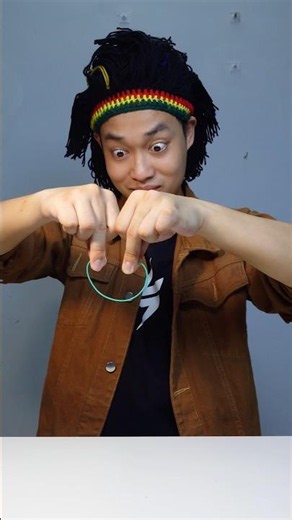FUNNY RUBBER BAND MAGIC TRICK TUTORIAL