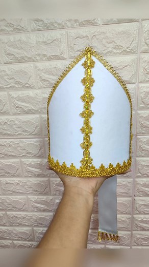 Mitra Sacerdotal: Guía de Creación y Uso