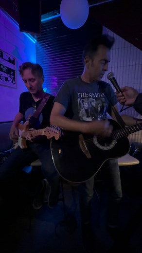 Last night, Dave and Jose played an acoustic guitar set for a night of The Smiths for @goodluckvinylclub event at @thesociallistlb! Thank you to the Navarro family for putting on such a unique event, and to @therealluisnavarro for holding Jose’s mic! 🤣 And to @_tialindsey_ for making the arrangement for this! Follow @goodluckvinylclub to see all their monthly events for when they focus on a specific artist/band for a night! #goodluckvinylclub #longbeach #mexicanmorrissey #thesmiths #johnnymarr 
