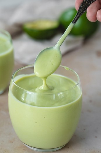 Vietnamese Avocado Smoothie (Sinh Tố Bơ) - w/ Condensed Milk