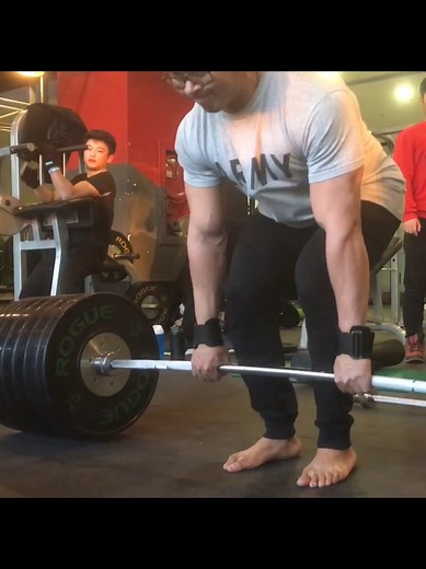 270kg Deadlift Knockout Compilation