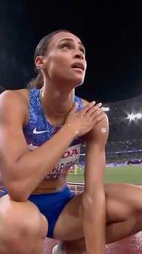 Sydney McLaughlin-Levrone makes HISTORY🏅