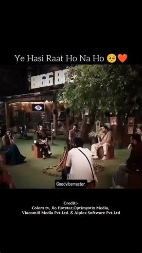 GoodVibesMaster on Instagram: "日本利用压电瓷砖将脚步转化为电能。这些瓷砖捕捉来自你脚步的动能。当你行走时，你的重量和动作会对瓷砖产生压力。瓷砖会轻微弯曲，从而产生机械应力。瓷砖内部的压电材料将这种应力转化为电能。每一步都会产生少量电荷，而数百万步结合在一起就能产生足够的电力来驱动 LED 灯、数字显示屏和传感器。在像涩谷车站这样繁忙的地方，每天大约有 240 万个脚步为这一系统作出贡献。这些电能可以被储存或立即使用，从而减少对传统电力来源的依赖，并支持可持续的城市基础设施。这种方法将日常运动转化为实用的可再生能源 #日本 #知识 #事实 #你知道吗 #推荐 #科技 #创新 #历史 #技术 #实验 #热门 日本利用压电瓷砖将脚步转化为电能。这些瓷砖捕捉来自你脚步的动能。当你行走时，你的重量和动作会对瓷砖产生压力。瓷砖会轻微弯曲，从而产生机械应力。瓷砖内部的压电材料将这种应力转化为电能。每一步都会产生少量电荷，而数百万步结合在一起就能产生足够的电力来驱动 LED 灯、数字显示屏和传感器。在像涩谷车站这样繁忙的地方，每天大约有 240 万个脚步为这一系统作出贡