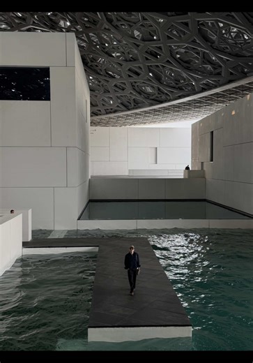 Fit check at #louvremuseum #louvre #abudhabi🇦🇪 #fyp #fy
