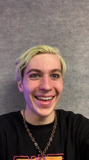 The origin story for both “Join Us For a Bite” and Circus Baby getting kicked out of Ennard #comedy #fnaf #fivenightsatfreddys #funtimefreddy #circusbaby #fnafsisterlocation #michaelafton #skit