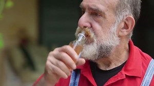 Conoscete la rosa damascena? Ha proprietà straordinarie e può essere usata anche in cucina. Scoprite come nella nuova puntata di Giorgione - Orto e cucina in onda oggi alle 21:30 su Sky canale 132 e 412 | Gamberorosso.tv