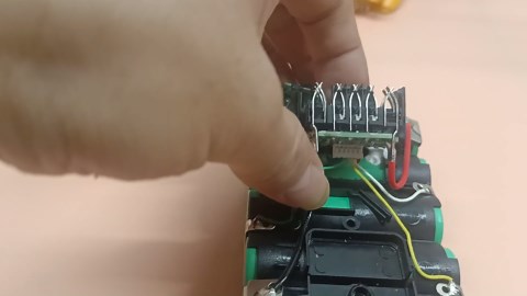 62% Two-Way Humidity Control Packets, 67g (5 Pack) – Moisture Absorbers & Hydration Packets for Storage