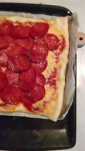 how to cook pizza peperoni