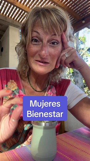 Este video es para las mujeres que de verdad quieren trabajar en ellas, construir su bienestar y sentirse bien. Ayer terminé de armar mi guía práctica… y no les voy a mentir: me emocioné muchísimo. De hecho, todavía no pensaba contarlo, pero cuando la vi terminada sentí que no podía seguir guardándomelo. Y no lo digo solo porque la hice yo. Lo digo porque cuando la vi finalizada pensé: wow, esto quedó realmente asombroso. Es una guía práctica, pensada para acompañarte paso a paso, para que dejes