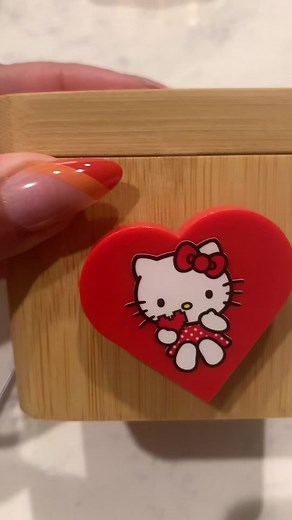 Hello Kitty Love Box Unboxing and Review