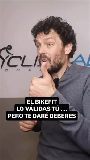 PRESENCIAL EN BARCELONA. ONLINE DONDE ESTÉS. EN CUALQUIERA DE LOS DOS FORMATOS APRENDES Y VALIDAS EL AJUSTE, UNA VEZ HAYAMOS EXPLICADO EL IMPACTO DEL BIKEFIT EN TU CUERPO. TODO CAMBIA CUANDO COMPRENDES EL IMPACTO DEL BIKEFIT EN TU CUERPO. PRESENCIAL EN BARCELONA. ASESORÍA ONLINE CYCLISTLAB BASICS DONDE TU ESTÉS. ¿AGENDAMOS?? Escríbenos un mensaje directo. Envíanos un email a info@cyclistlab.com Manda un whats app al 34 682 35 36 42 | Cyclist Lab Biomecánica