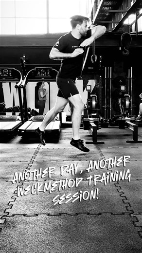 Krzysztof Toczyski | Treningi Personalne | WeckMethod Krk on Instagram: "🔥 Another Day, Another WeckMethod Training Session! 🔥 Ready for a workout that challenges your stability, speed, and overall athleticism? Today we’re diving deep into gravity work and dynamic movement using the core WeckMethod tools! THE FULL WORKOUT 1. Prime Time: Begin by centering yourself with the Frontside Landmark Posture (FSLP). Focus on grounding and tension. • 3-4 sets per side (approx. 30 seconds each). 2. Warm 