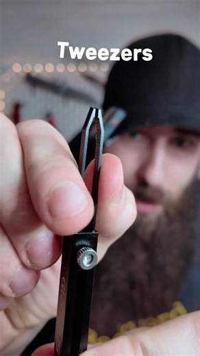 Minimalist Keychain Mini Multitool from GIRIAITUS!