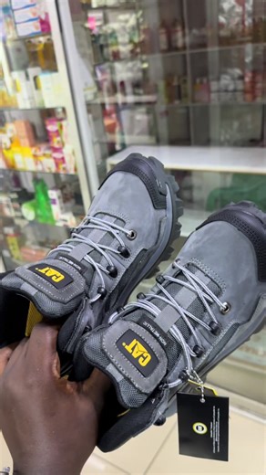 Cat boots Size 39/40/41/42/43/44/45 #leathershoes #sneakers #menshoes #caterpillar #waterproof