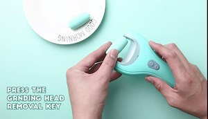 Electric Rechargeable Callus Remover for Feet，Portable Electronic Foot File for Hard Skin Remover Pedicure Tools kit Waterproof Callus Shaver for Cracked Heels Thick Callous with 2 Roller Heads