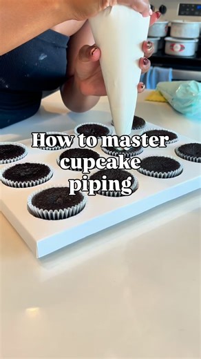 So many of you have asked about my piping tips, techniques, how to get your buttercream smooth, & piping different designs. I’m sharing all my tips in a virtual class on 2/22. Only $37. Comment “MASTER” below & I’ll send you the link to register. #baker #cupcakes #homebaker #buttercream | Flick of the Whisk-Custom Cakes