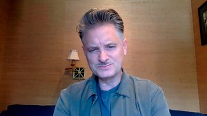 Shea Whigham: “Si construyes una buena historia, la gente siempre la descubrirá allí donde esté”