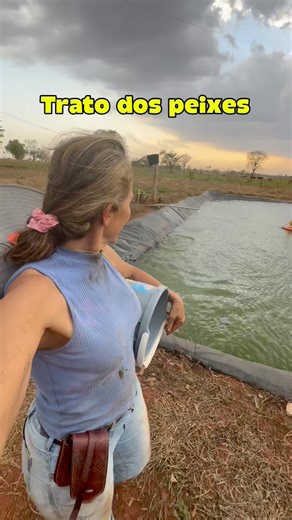 Peixes se alimentando super bem..sinal que estão saudáveis 🙏❤️ | Néia Nantes
