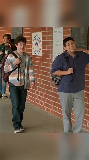 Newday Clip on Instagram: "🎬 Modern Family (2009–2020)🎭 Genre: Comedy • Family • SitcomPremise: Modern Family follows the lives of the Pritchett-Dunphy-Tucker clan, a diverse and hilarious extended family living in California. From quirky parents and rebellious kids to eccentric grandparents, the show explores the everyday joys, mishaps, and awkward moments of family life through mockumentary-style storytelling.💭 Expect laugh-out-loud situations, heartwarming moments, relatable family drama, 