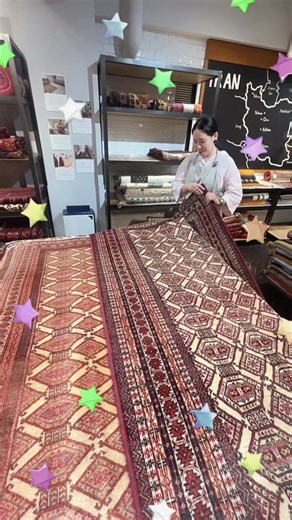 Layout レイアウト｜ヴィンテージラグ / トライバルラグ / ギャッベ専門店 on Instagram: "【新入荷のラグたち！】 リビングサイズや細長いランナーサイズなど、キラキラ星に囲まれながらご紹介しています〜⭐️💫 ——————— 〇Layout TOKYO @layout__tokyo 〇Layout OKINAWA @layout_okinawa 〇ラグとの記念写真 @layout__studio 〇Layout KOREA @layout_korea 〇Layout GOOD LIFE STORE @layout_gls ■Layoutのラグたち ・トライバルラグ/ヴィンテージラグ ・ギャッベ ・ペルシャンラグ ——————— #Layoutのラグ #ラグのある暮らし #おしゃれ部屋 #部屋作り #インテリア雑貨 #暮らしを楽しむ #トライバルラグ #ヴィンテージラグ #ハンドメイドラグ #ラグインテリア #ラグショップ #ギャッベ #東京ラグ #中目黒ラグ #rugshop #vintagerug #tribalrug #gabbeh #bohointerior