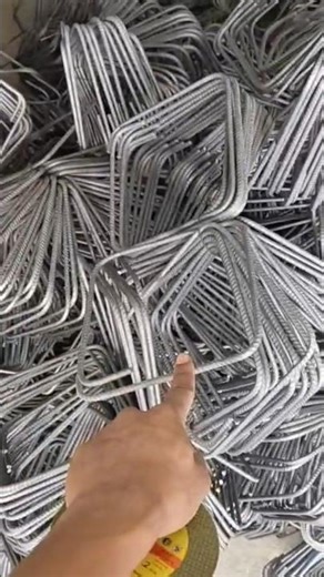 How to Design Strong Stirrups for a 9x9 Column?"