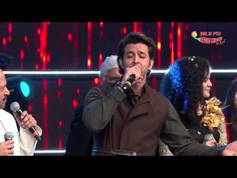 Hrithik Roshan Sings His Favourite Song At RSMMA! | Radio Mirchi