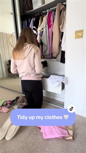 Organizing My Wardrobe: A Life Transforming Cleanout