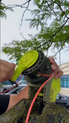 Spool change on RYOBI 40V HP Whisper Series String Trimmer
