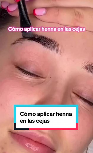 Cómo aplicar henna en las cejas en 5 pasos