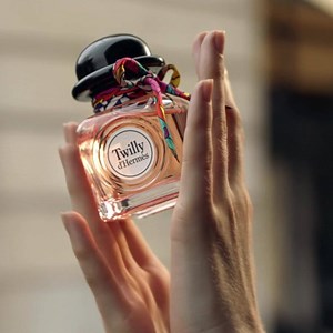 88K views | Show yourself a little love this Valentine’s Day with a new perfume from @Hermes. | ELLE Magazine (US) | Facebook
