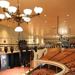 Can you believe I've lived in Nashville my entire life and have never toured The Ryman Auditorium? The guided backstage tour was amazing because you hear insider stories about the venue, add a tour of The Ryman to the top of your Nashville itinerary! #countrymusic #nashville #theryman | Ryman Auditorium