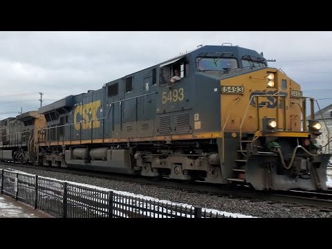 Engineer Waving at me CSX 5493 CSX 253