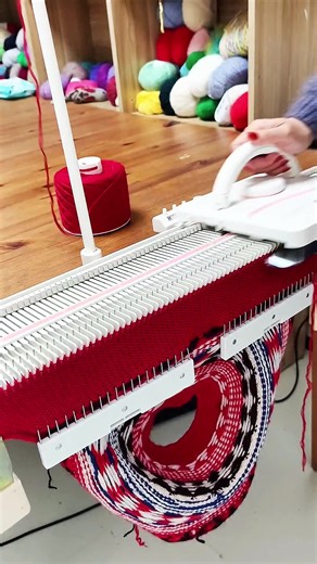 Exploring the Knitting Machine: Crafting with Ease